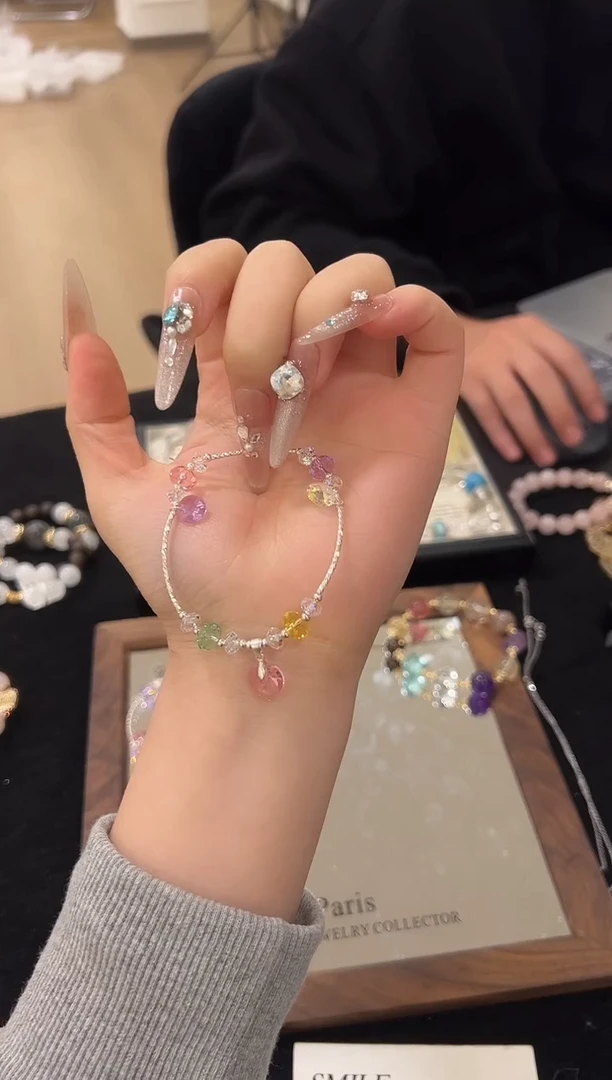 未镶嵌手链水晶彩虹华子设计款手串