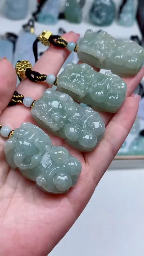 翡翠未镶嵌颈饰吊坠团购多样性发一件