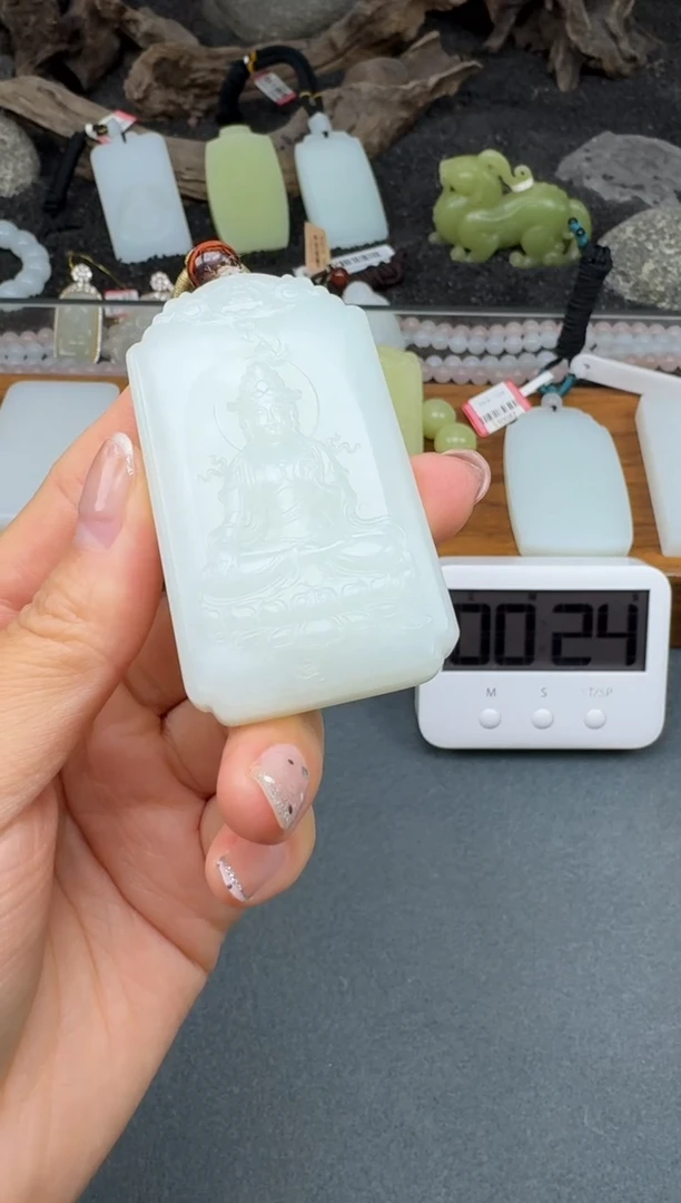 颈饰未镶嵌和田玉3