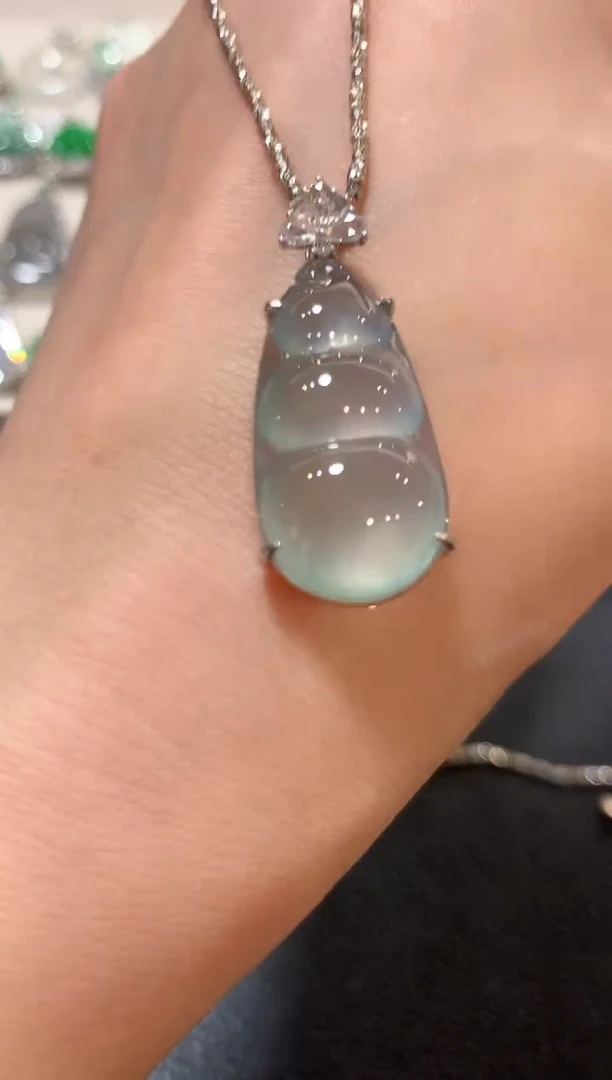 吊坠(不含链)18K金镶嵌翡翠z108