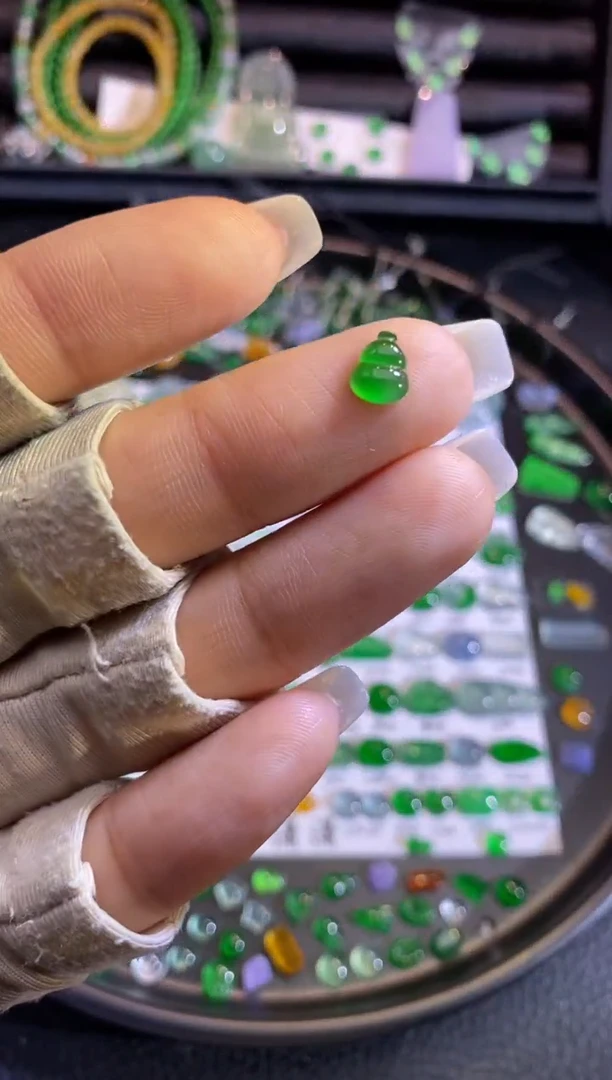 未镶嵌挂件翡翠葫芦