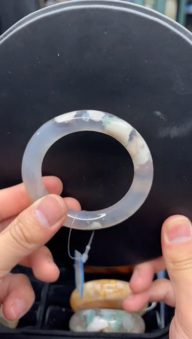 【闪购商品】石英质玉手镯未镶嵌40（55圈）