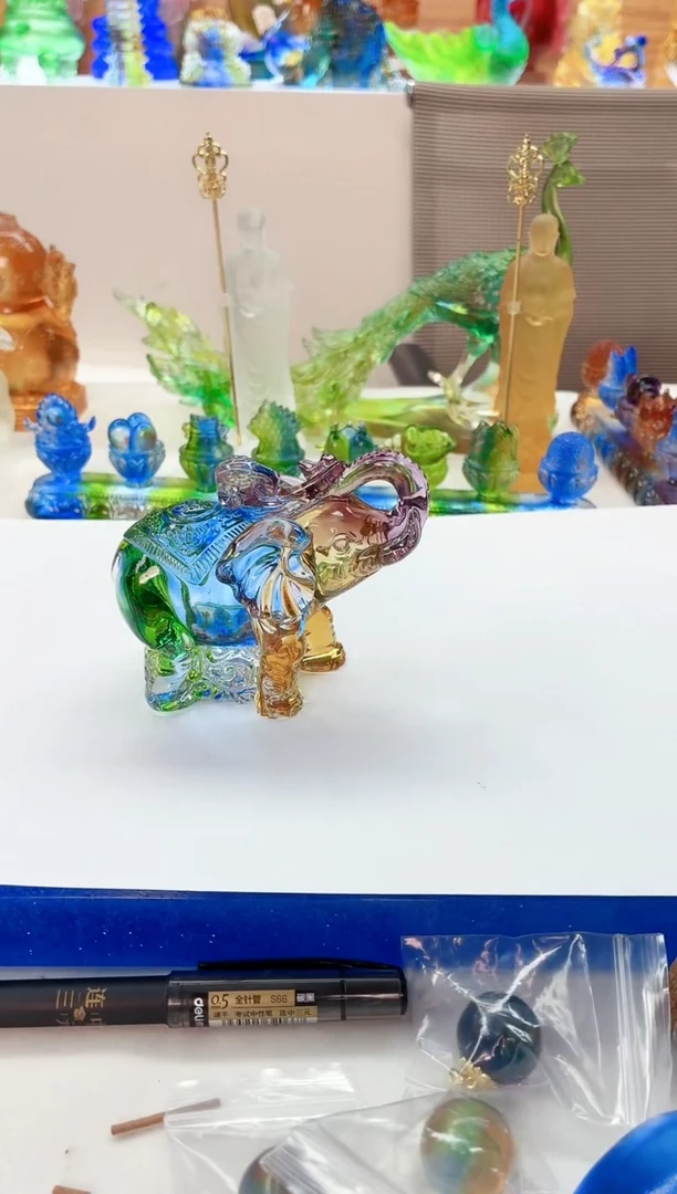 手工艺品琉璃彩色吉祥如意大象摆件8公分