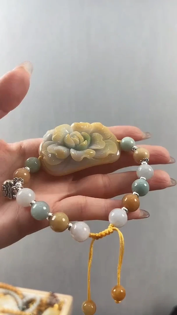 翡翠未镶嵌颈饰手串