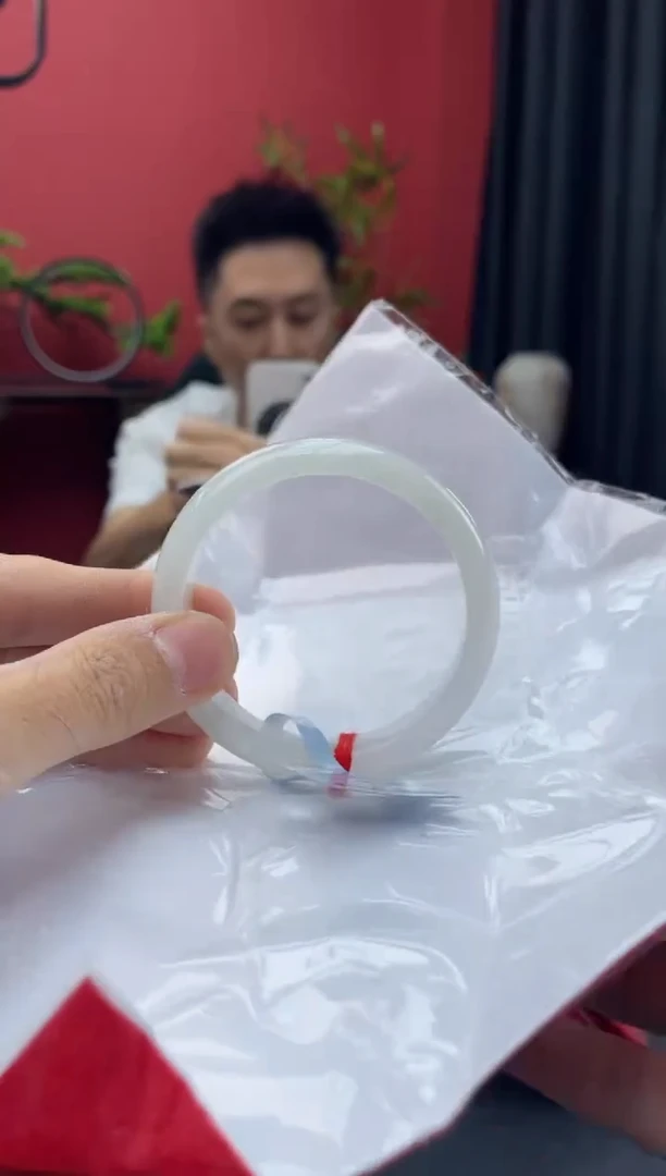 未镶嵌手镯翡翠5