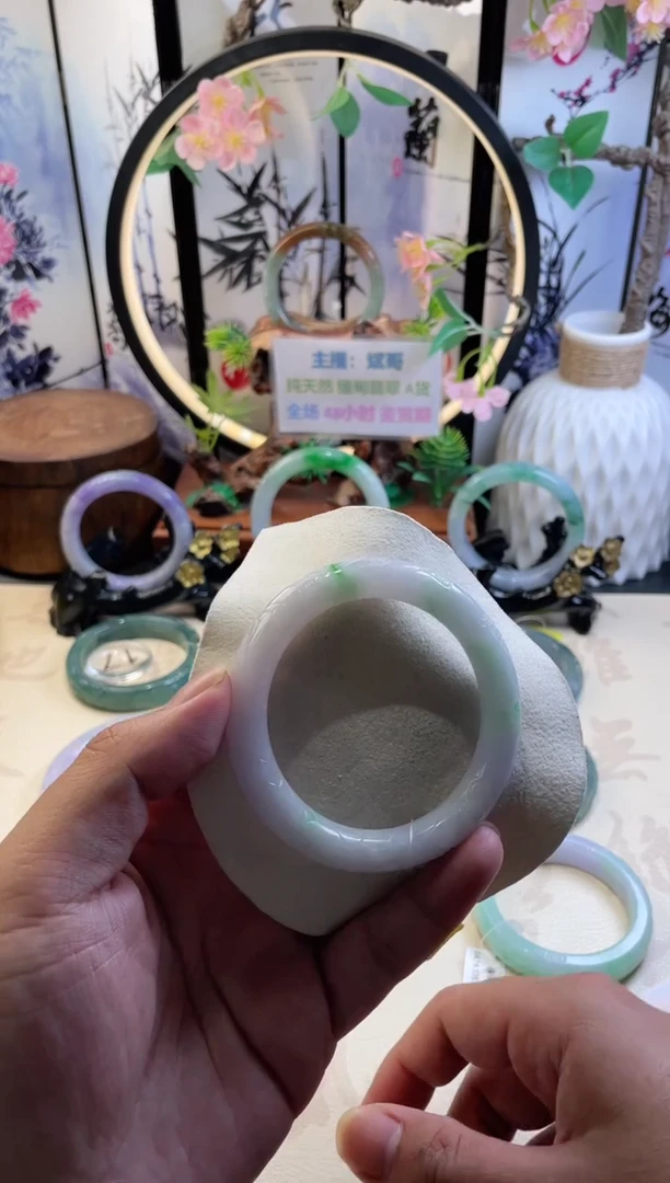 未镶嵌手镯翡翠正圈56