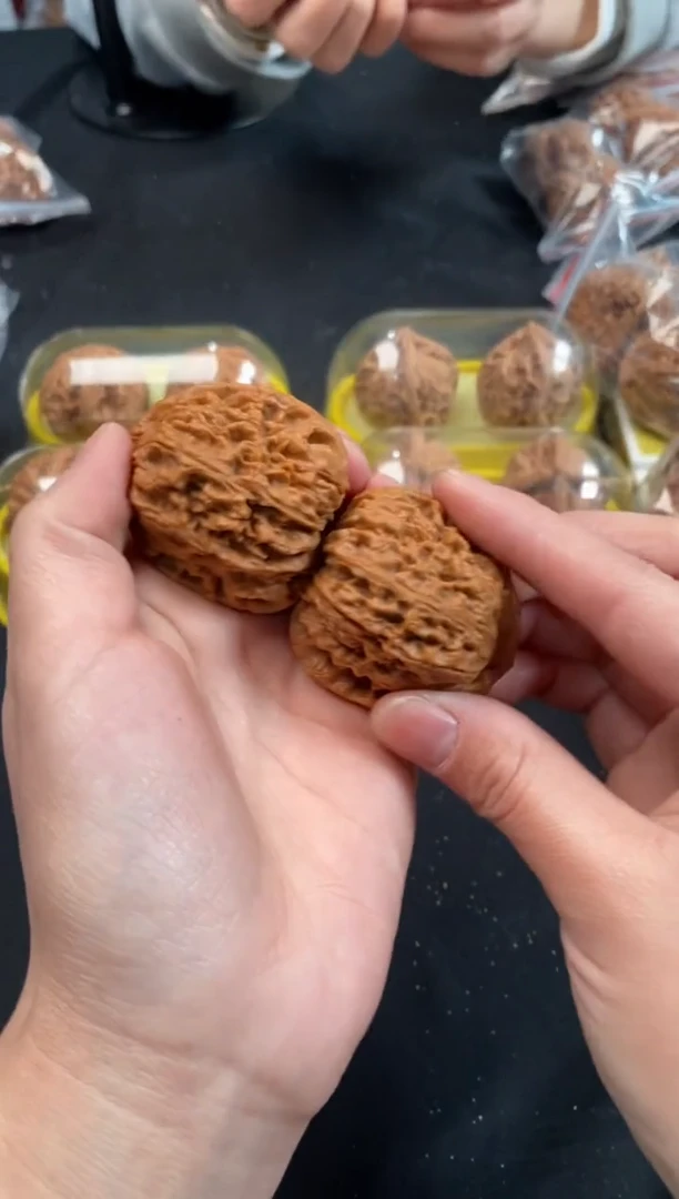 把件文玩核桃南疆石40尺Z286