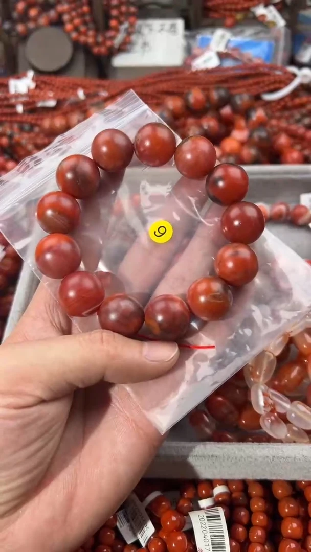 南红玛瑙手串未镶嵌18