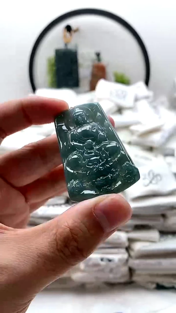 颈饰未镶嵌翡翠阿弥陀佛