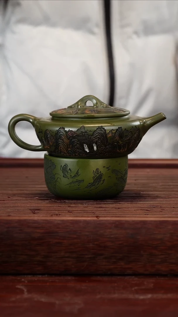 茶壶紫砂绿泥扁呈壶200cc左右