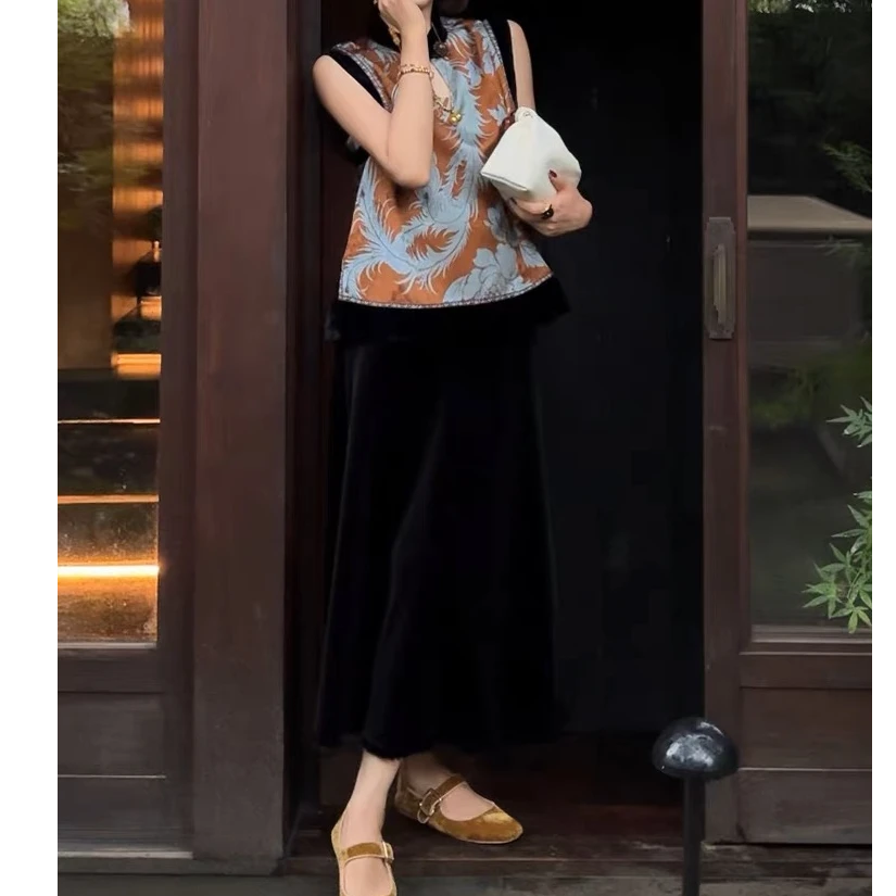 深圳乔莎【石楠】设计感复古丝绒减龄垂感A摆半身裙