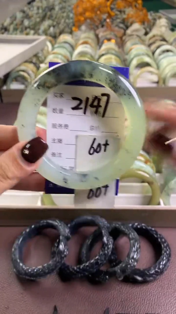 未镶嵌蛇纹石玉手镯2147