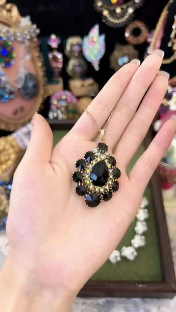 铁合金合成碳硅石316莱茵石胸针