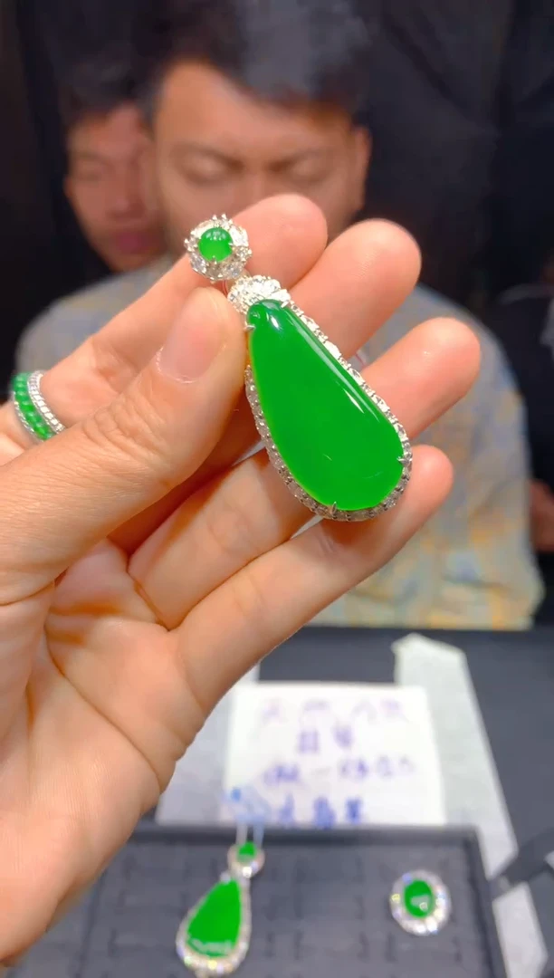 【闪购商品】定制翡翠未镶嵌120多样性发货（发其一）