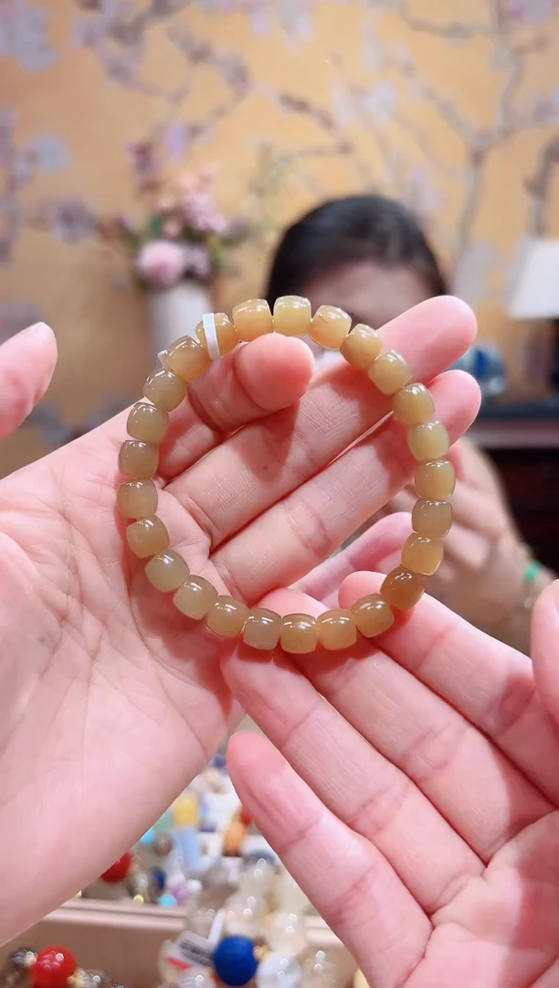 未镶嵌手链和田玉（糖玉）糖玉