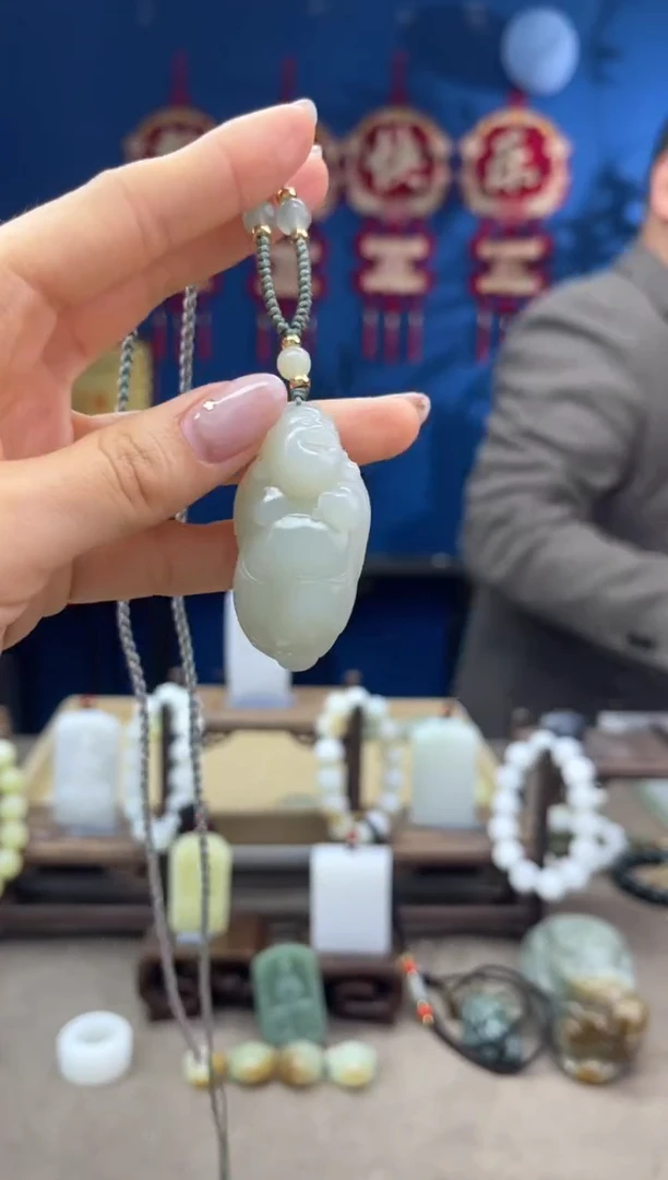 【闪购商品】和田玉颈饰未镶嵌1