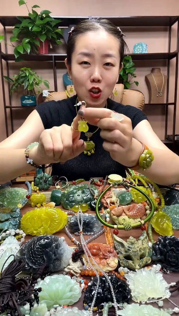 银S925镶嵌岫玉耳饰多样性发货发其中之一