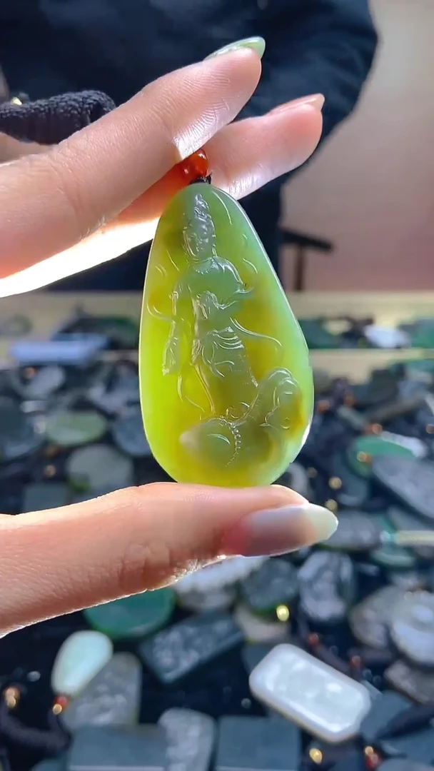 颈饰未镶嵌和田玉1