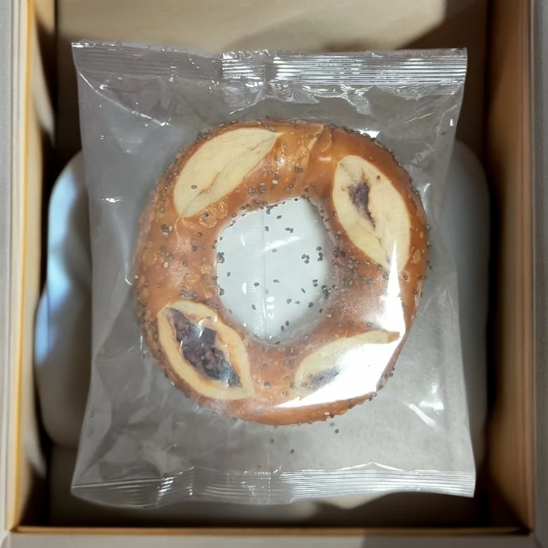 【保质期至26.4.30】碱水红豆贝果（面包）+岩烧菠萝吐司组合