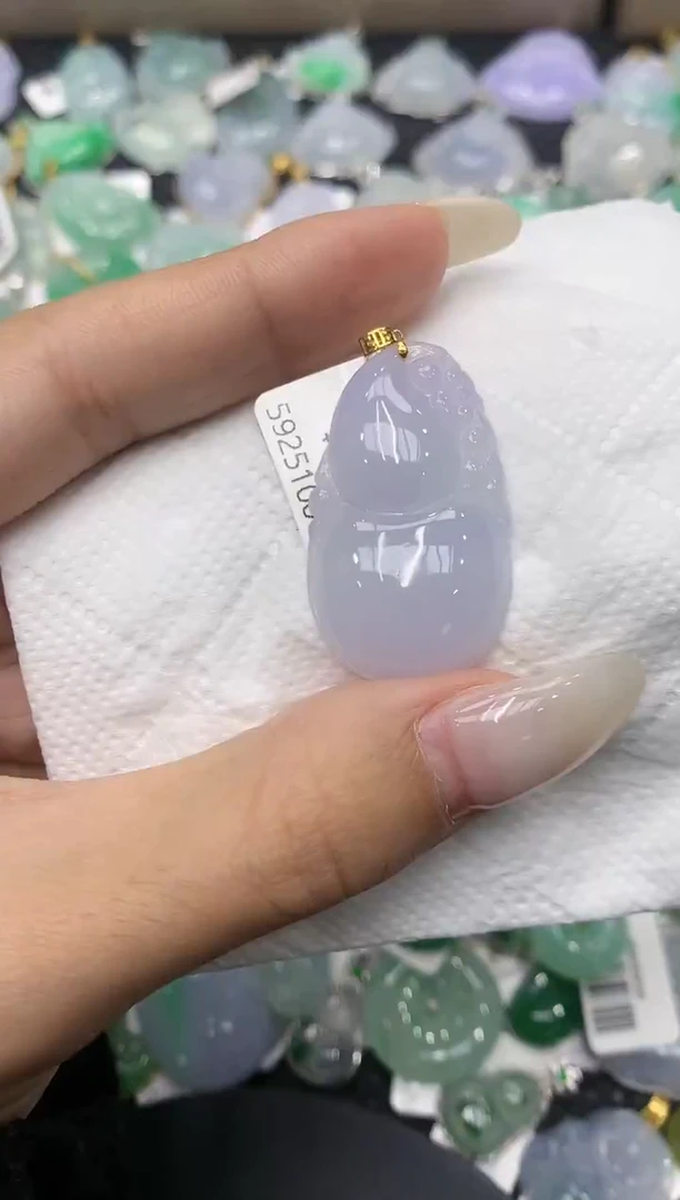 颈饰18K金镶嵌翡翠11111111111