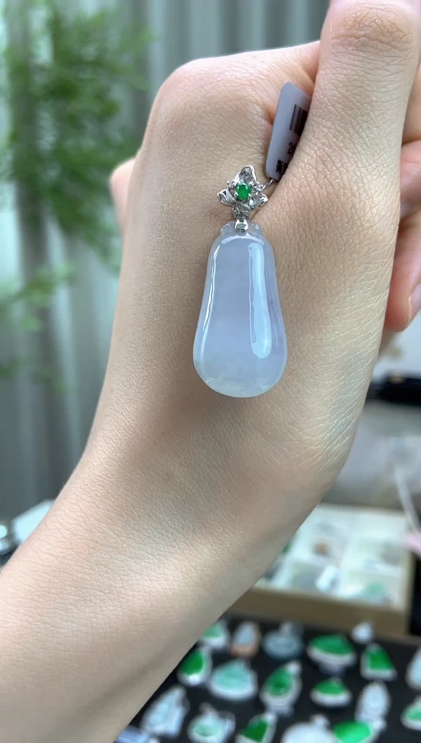 翡翠18K金镶嵌吊坠(不含链)翡翠福瓜