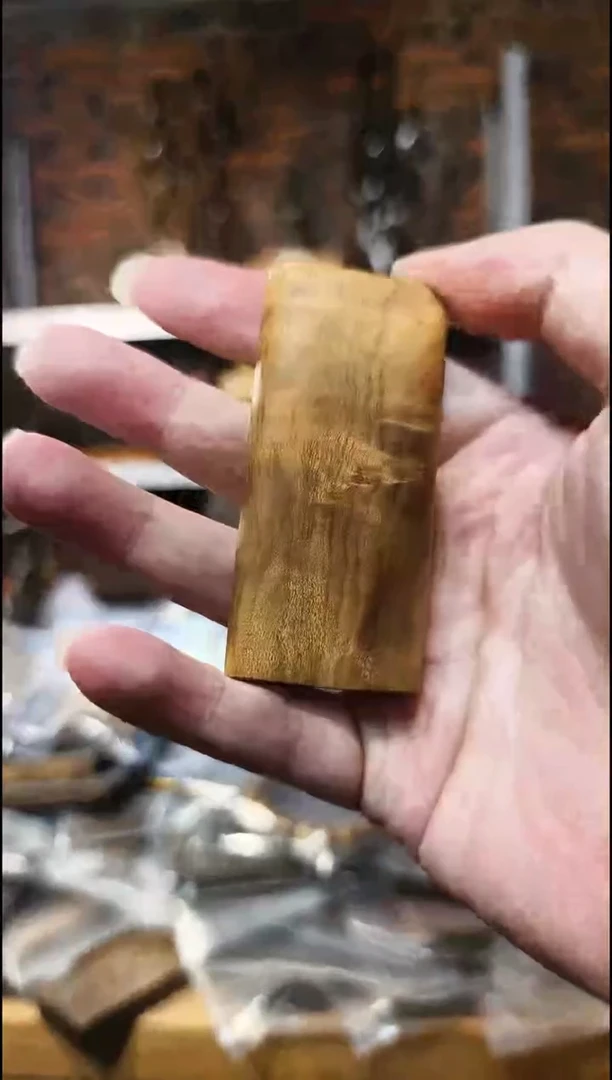 金丝楠无事牌手把件