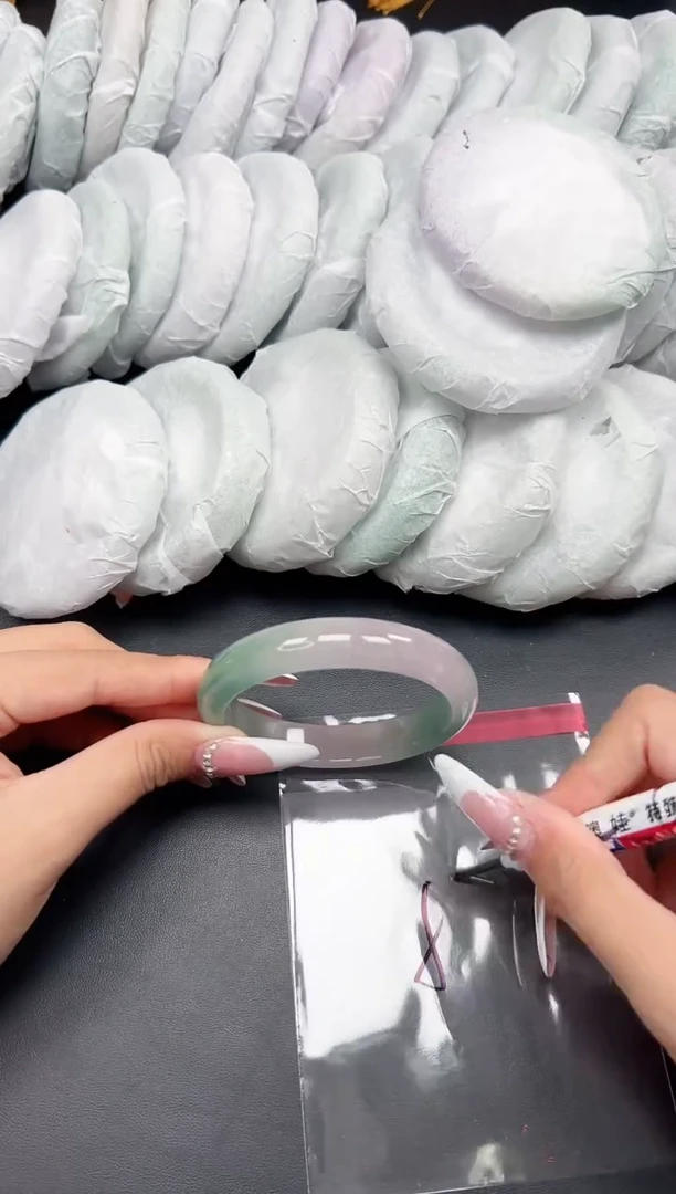 精品手镯，一物一拍E-049