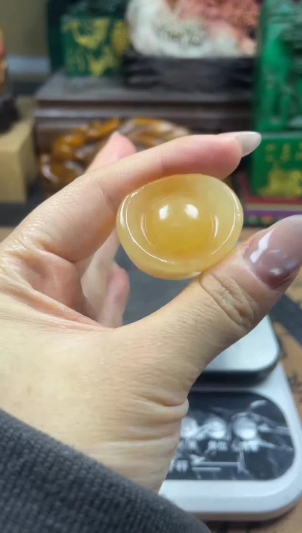 寿山石印石高山晶元宝（道法自然）