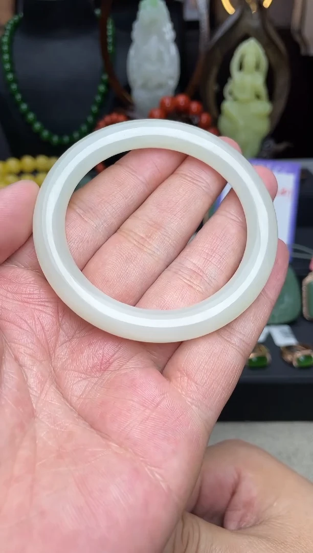 【闪购商品】和田玉手镯未镶嵌手镯