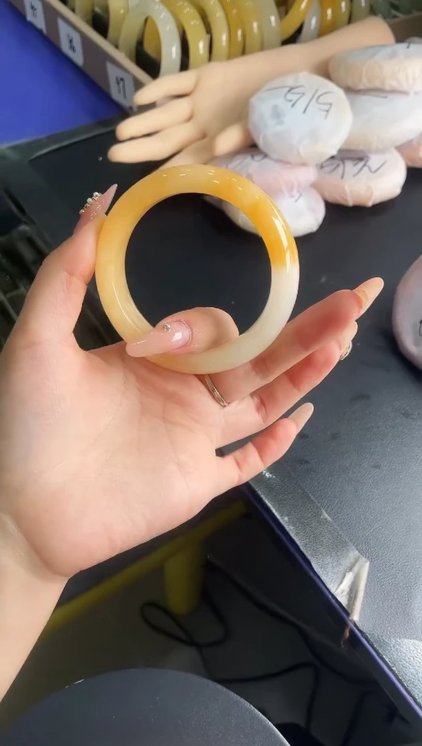 未镶嵌手镯石英质玉z113-HHB57+