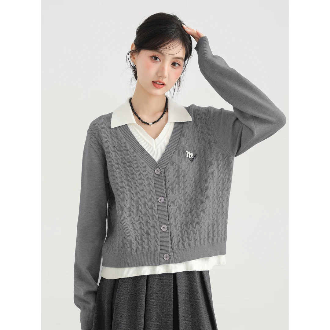 爱蔷薇大码灰色麻花毛衣秋冬女2024新款上衣polo领针织衫GT74547