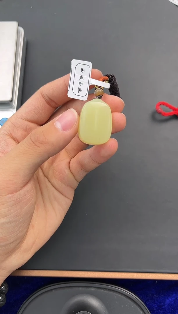 未镶嵌手串和田玉濛***️若羌黄口无事牌微色差