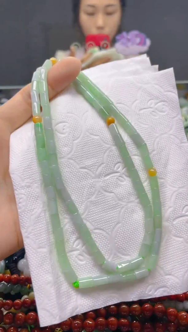 颈饰未镶嵌翡翠4MM/X/翡翠A货，一件也是批发价