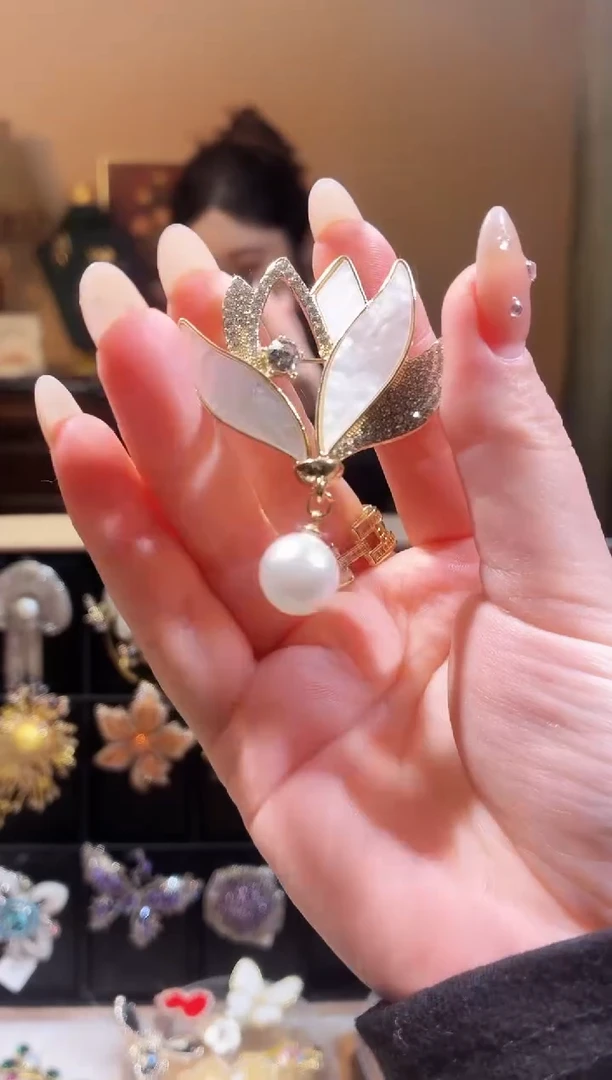 合成立方氧化锆铜合金白莲花