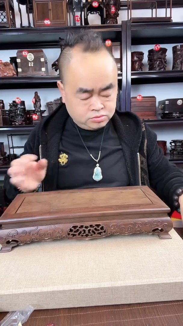 【闪购商品】木2980老李红木工艺品