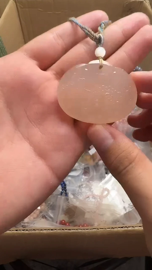 未镶嵌手链水晶上