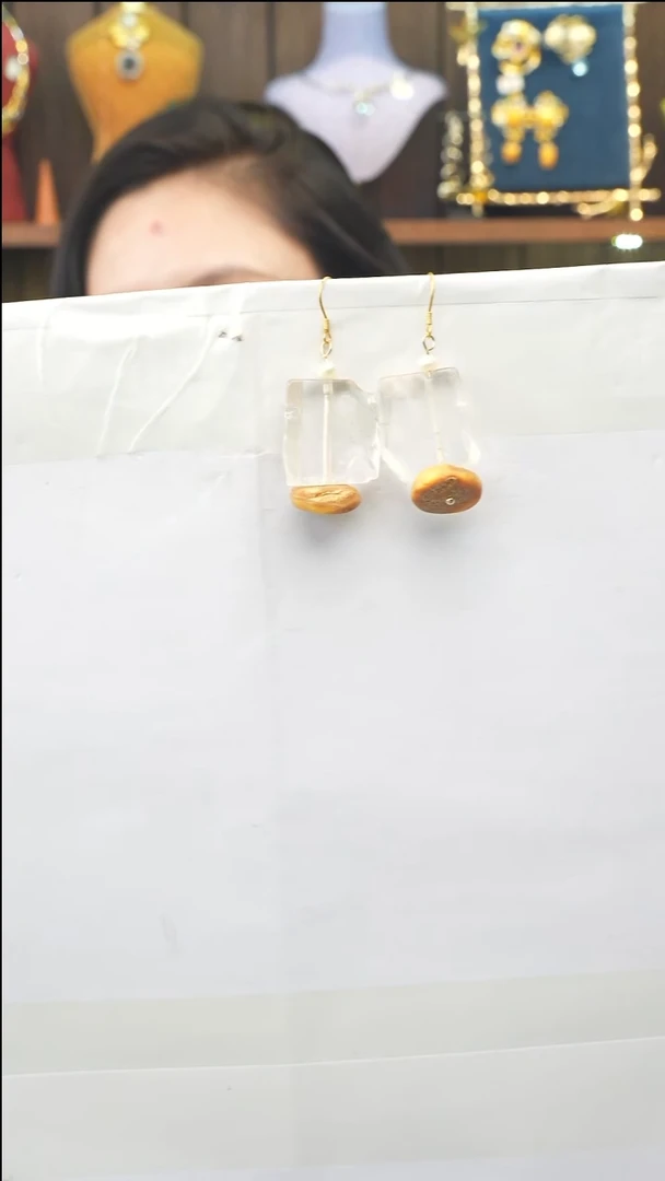 琥珀未镶嵌耳饰多样性发一