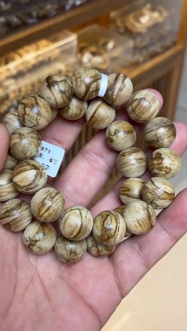 沉香手串  达拉干圆珠单圈虎斑1.7多样性发其一