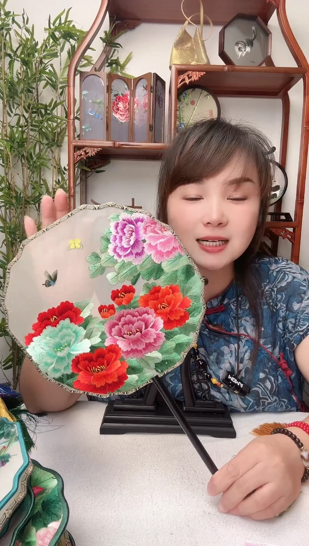 刺绣团扇-双面绣花