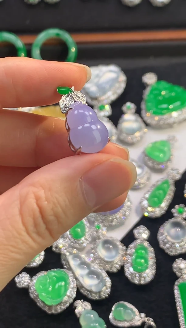 吊坠(不含链)18K金镶嵌翡翠紫葫芦吊坠