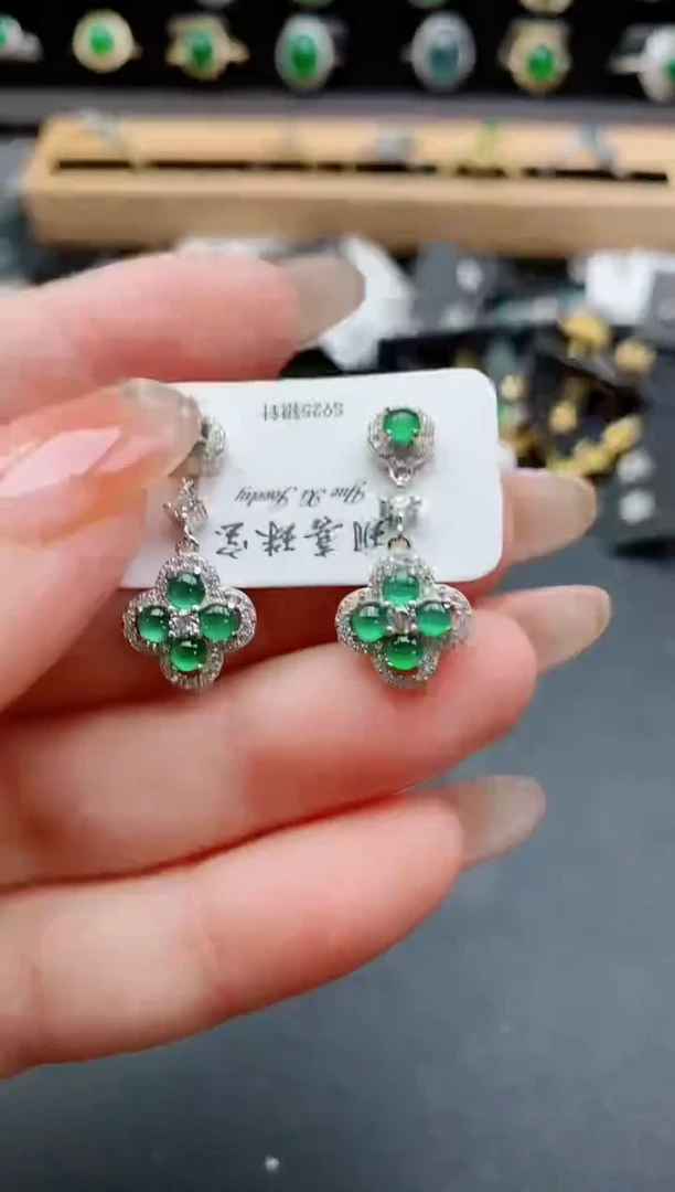 银S925镶嵌戒指翡翠1