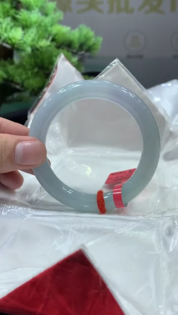 未镶嵌手镯翡翠翡翠手镯