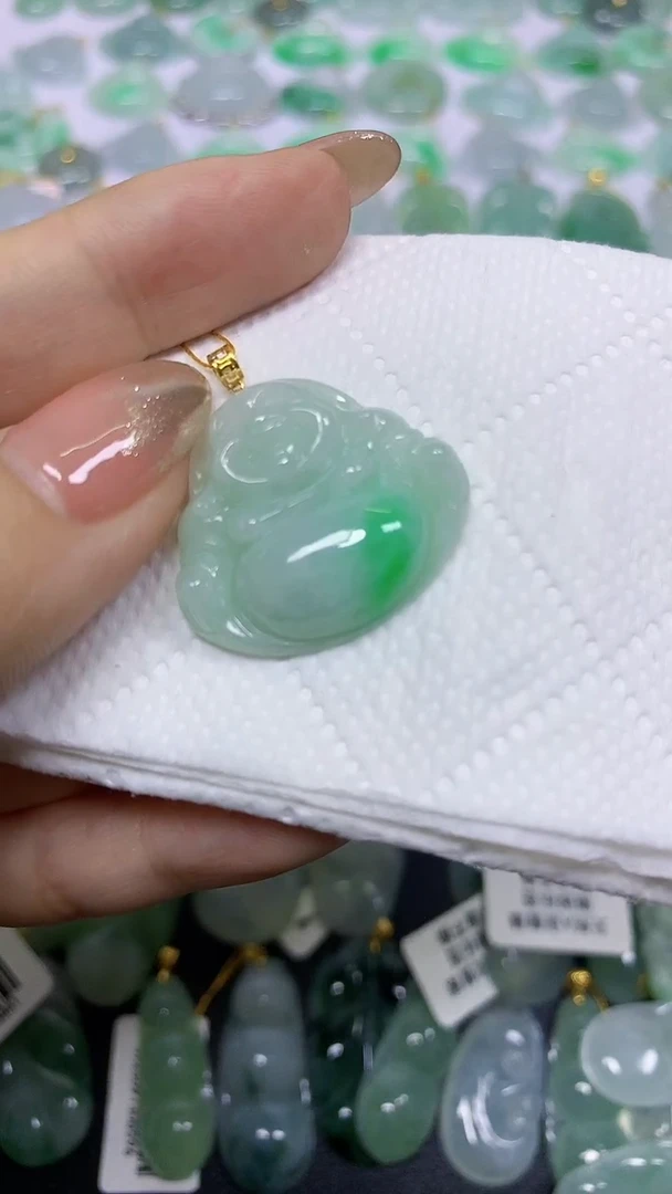 颈饰18K金镶嵌翡翠天然翡翠A货