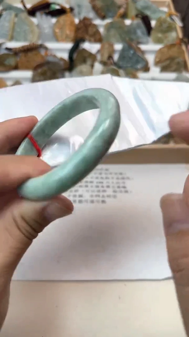 未镶嵌手镯翡翠左*天然缅甸A货翡翠（手镯）多样性发其一