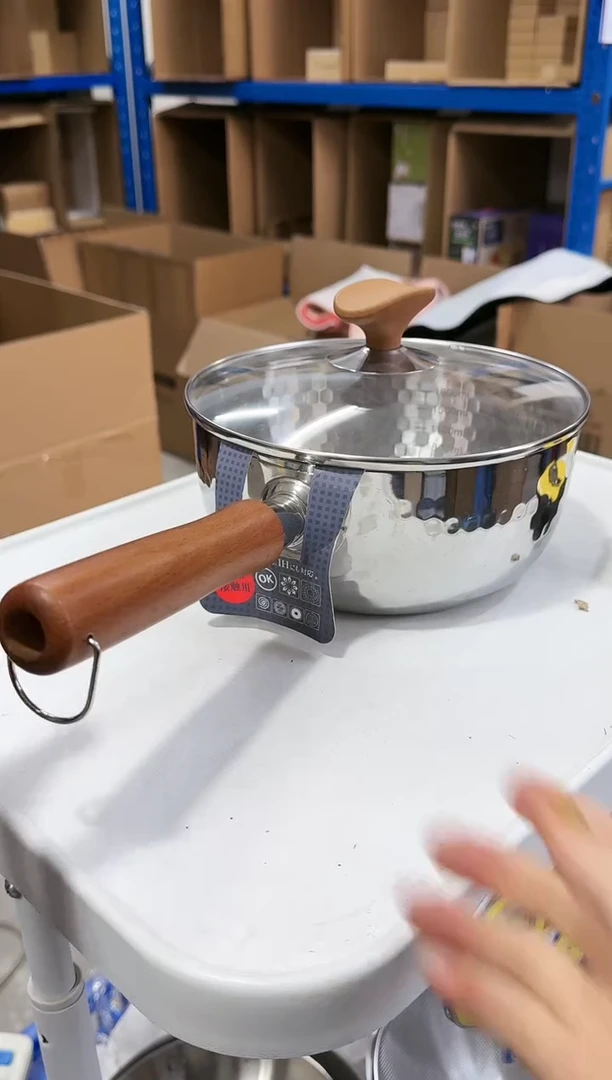 【闪购商品】瓷片20cm不锈钢雪平锅