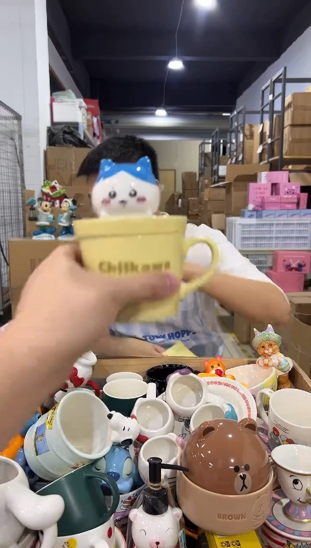 瓷片原盒小八带盖杯