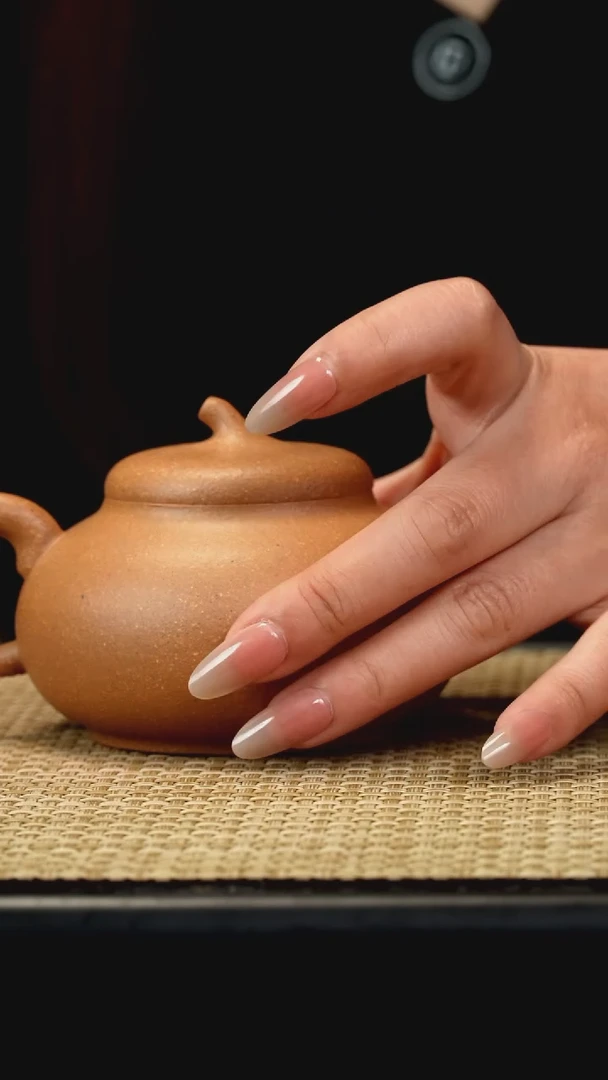 【闪购商品】紫砂茶壶黄降坡匏瓜230c