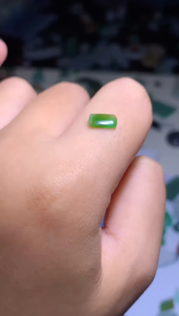 未镶嵌定制翡翠毛货