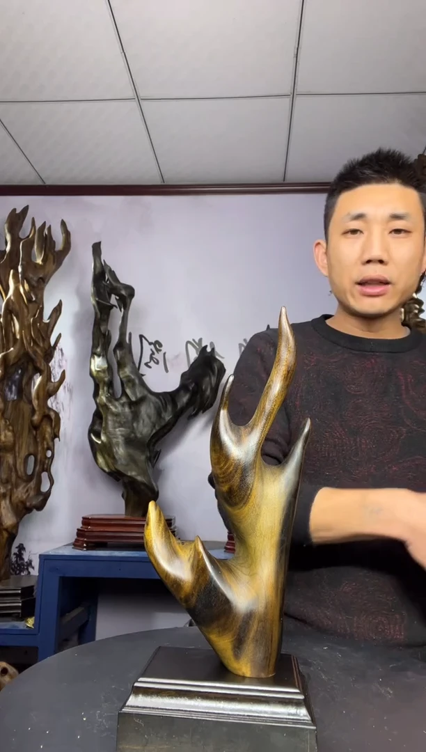 金丝楠木雕款道*一金丝楠木工艺品摆件