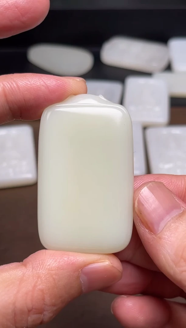 和田玉未镶嵌颈饰33 通